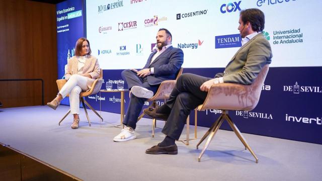 Los ponentes de la mesa sobre cultura y gestión de las ciudades.