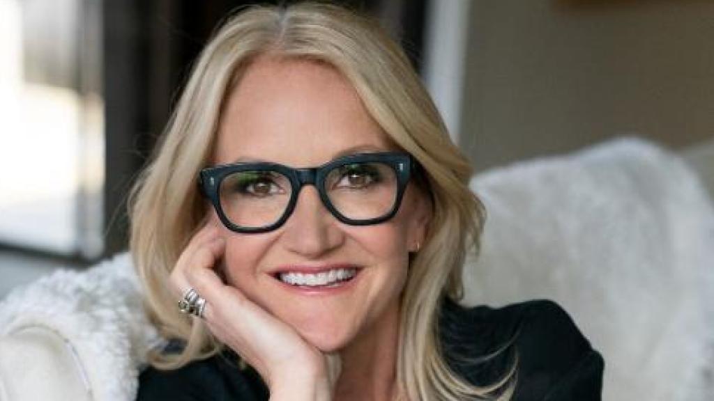 Mel Robbins, autora.