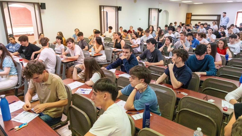 Imagen de un examen de selectividad en la Universidad de Castilla-La Mancha.