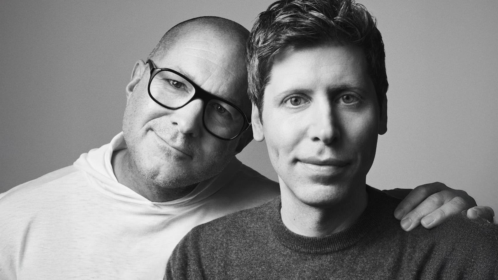 Jony Ive (a la izquierda) y Sam Altman (a la derecha).