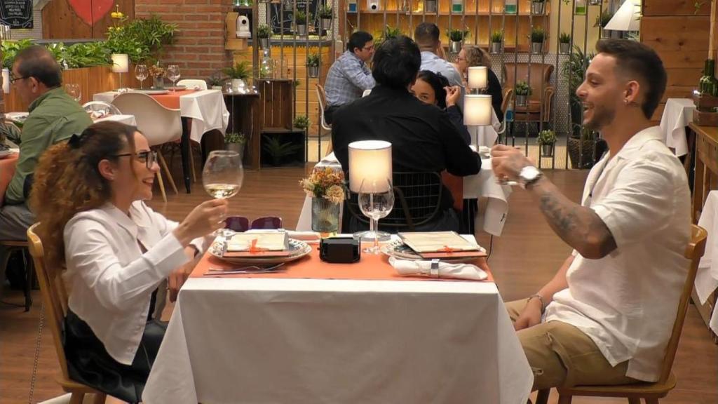 Momento de la cita entre Johana y Kevin, en 'First Dates'