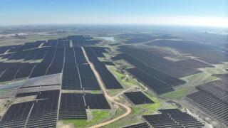 Vistas del complejo solar de Guillena de TotalEnergies.