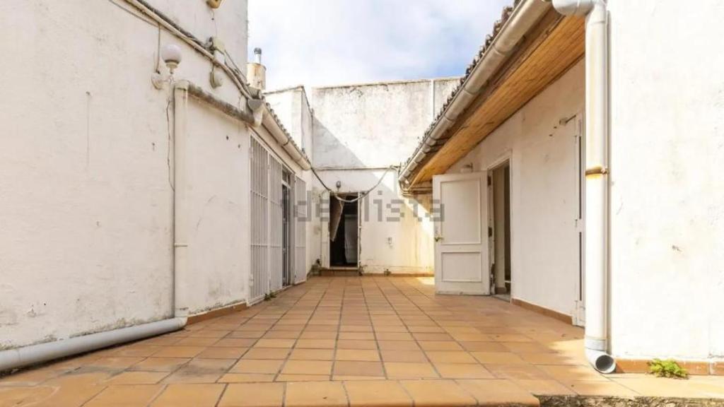 El chalet se encuentra en la localidad madrileña de Alpedrete, en la Sierra de Madrid.