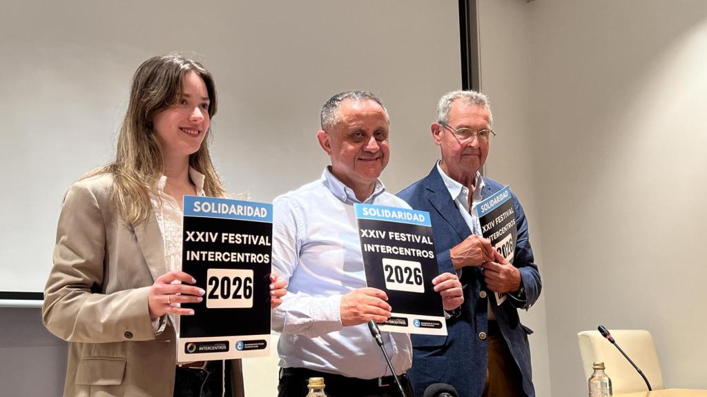 Instante de la firma de los convenio de 2026.