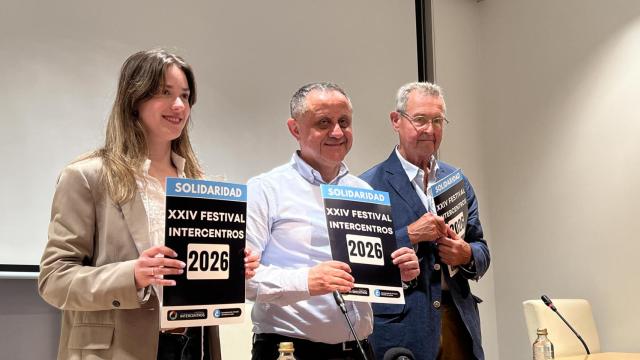 Instante de la firma de los convenio de 2026.