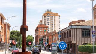 Varios edificios residenciales en el barrio toledano del Polígono.