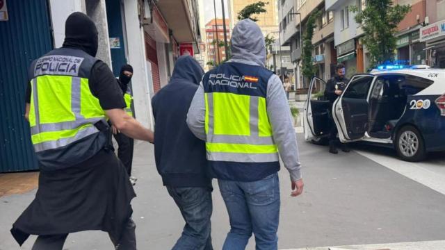 Desarticulados tres puntos de venta de droga en el barrio de Os Mallos en A Coruña