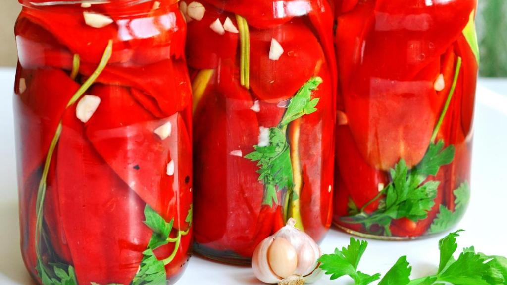 Botes de pimientos del piquillo