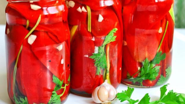 Botes de pimientos del piquillo