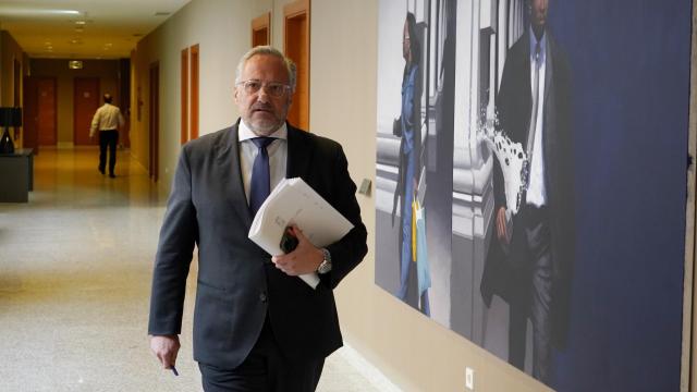 El presidente de las Cortes, Carlos Pollán, a su llegada a la Junta de Portavoces de este jueves