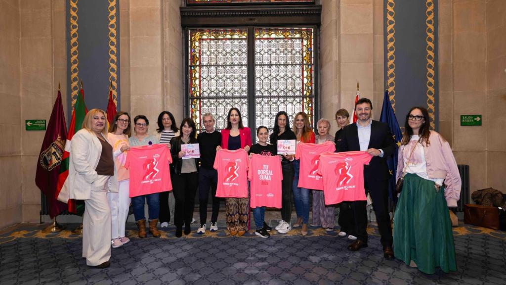 Presentación de la Carrera de la Mujer en Vitoria-Gasteiz.