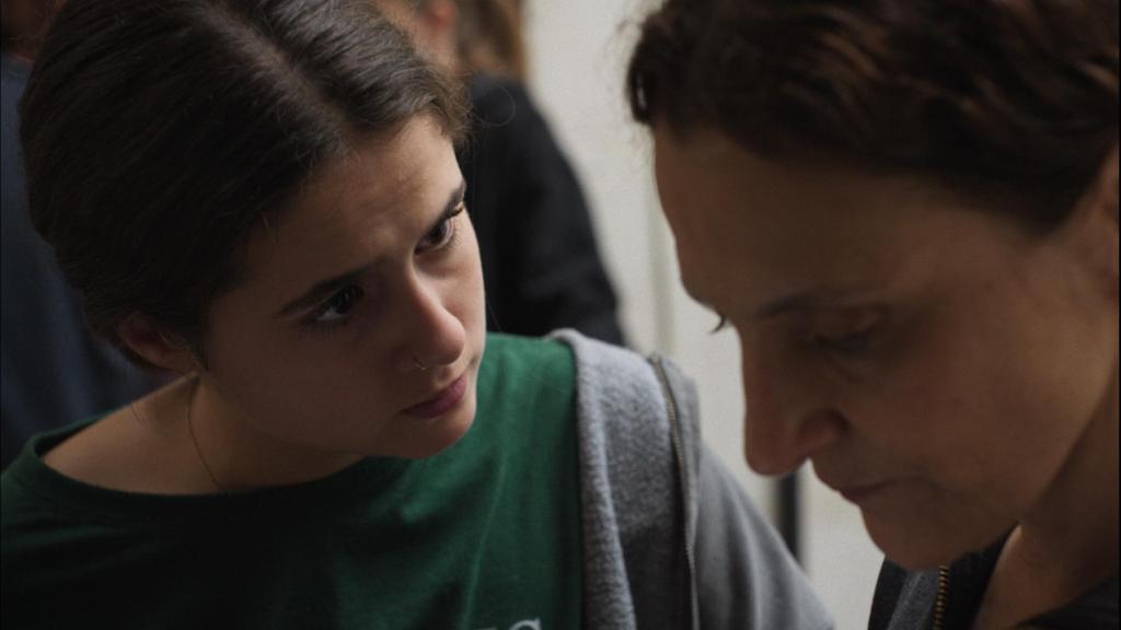 Elvira Lara y Antonia Zegers en un momento de 'Los Tortuga'.