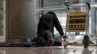 Indigentes en Barajas.