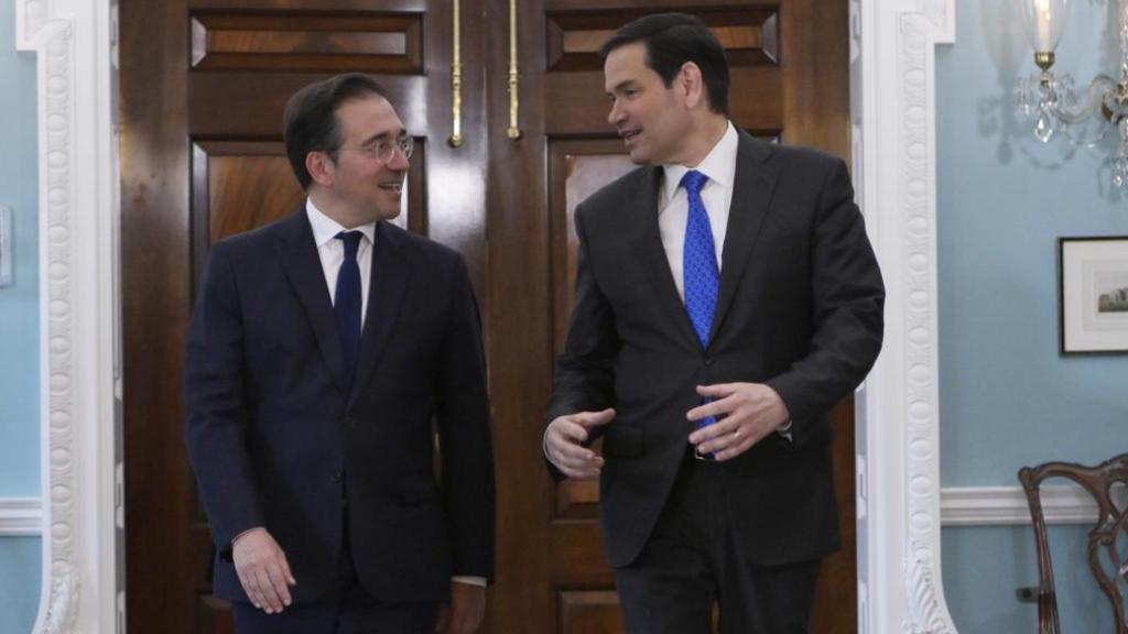 El ministro de Exteriores José Manuel Albares se reúne con el secretario de Estado de EEUU, Marco Rubio, en la sede del Departamento de Estado en Washington, este jueves.