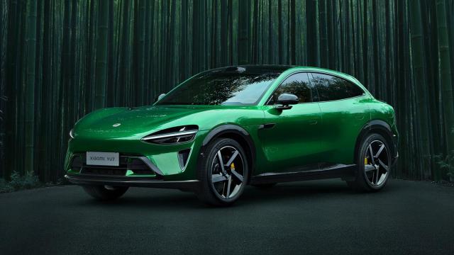 Xiaomi YU7 en verde esmeralda