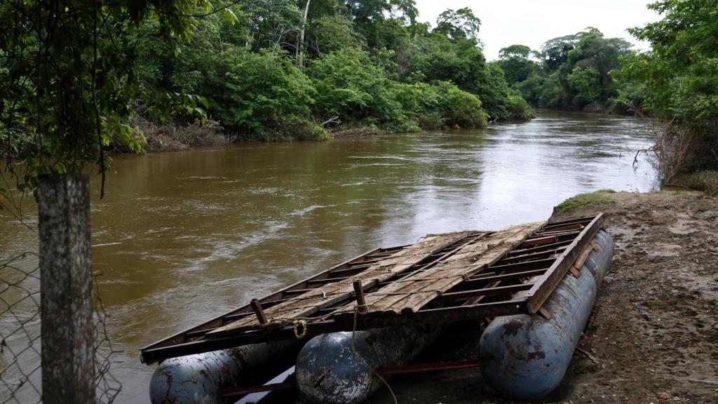 El 14 de mayo de 2025, el Gobierno de Panamá cerró la estación migratoria de Lajas Blancas, principal punto de paso tras el cruce del Darién, debido a la fuerte caída del flujo de migrantes. La medida marca el fin de una crisis humanitaria que se prolongó durante años.