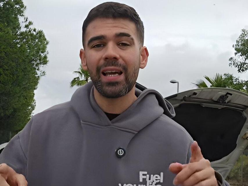 Apasionado del mundo del motor desde las redes sociales.