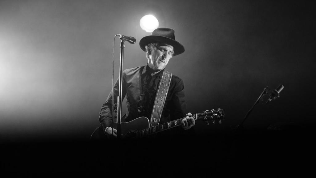 Mikel Erentxun durante su concierto en el festival Actual de Logroño, el pasado 2 de enero. Foto: Jokin Fernández