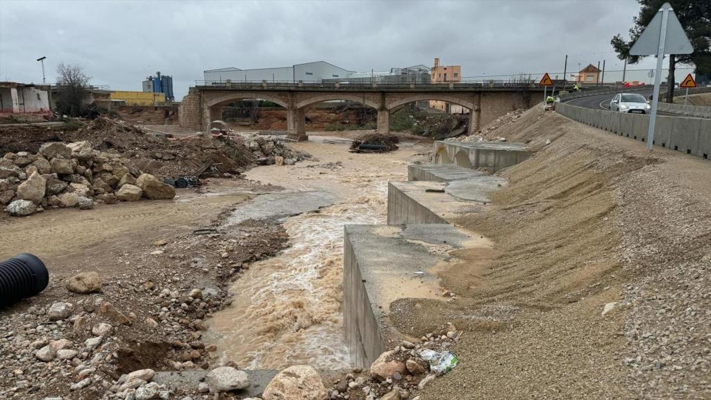 Barranco del Poyo, junto a la CV-50. EE
