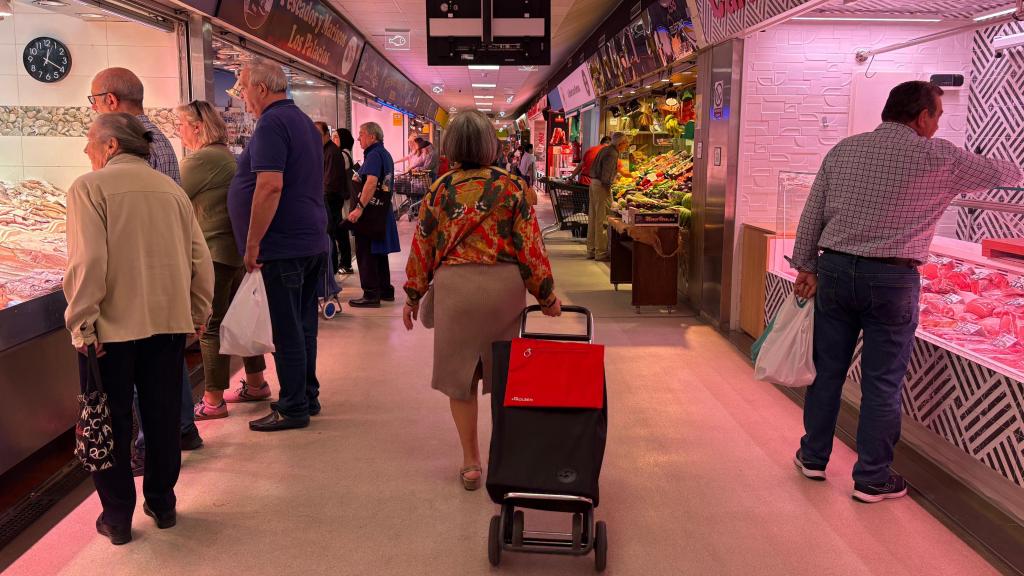 El Mercado de Las Ventas, lleno de gente, hace unos días.
