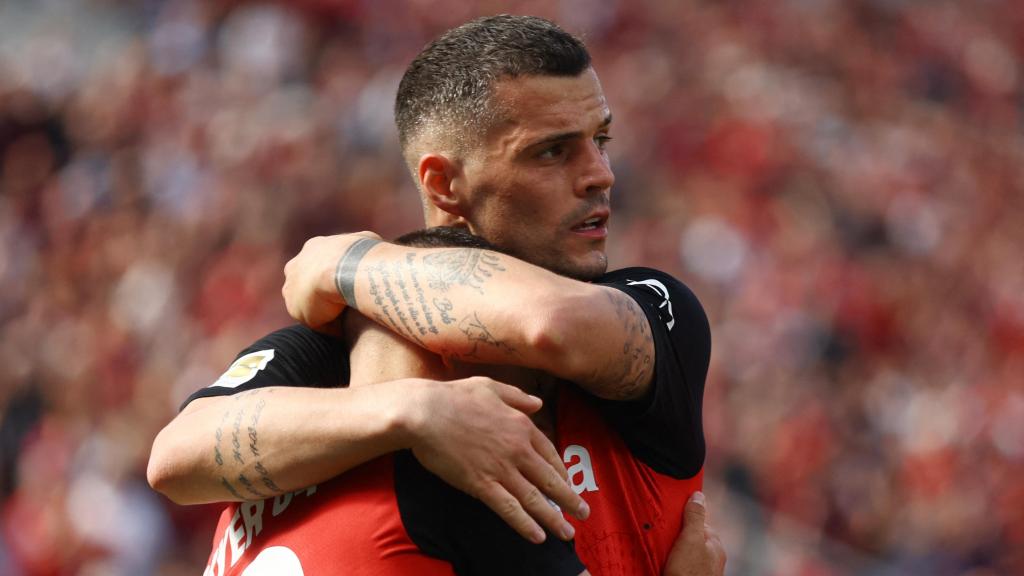 El centrocampista suizo, Granit Xhaka, clave en el esquema de Xabi en Leverkusen.