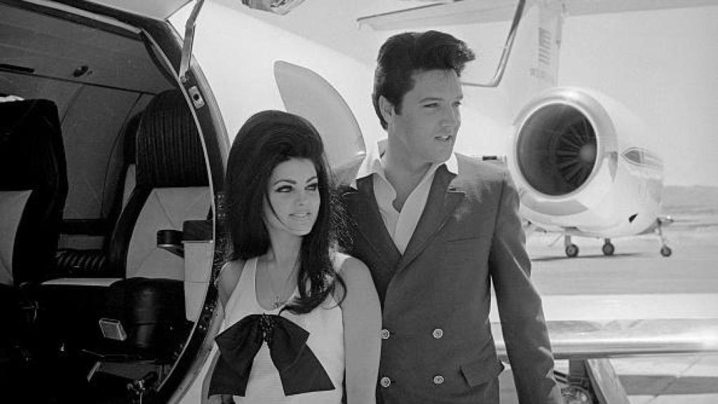Priscilla y Elvis Presley.