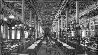 El interior del café Ambos Mundos, cuando se inauguró.