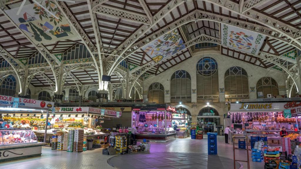 El interior del Mercat Central de València.