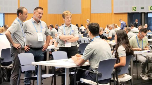 La consellera Marián Cano en la visita esta semana al congreso de golf en Gran Canaria.