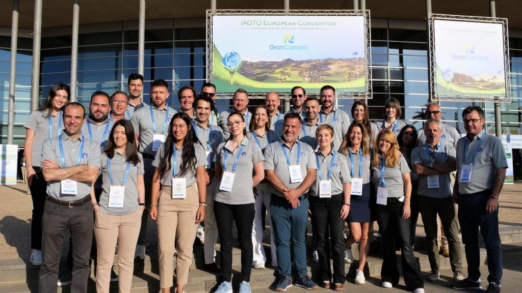 La foto de familia de la asociación en el congreso de Gran Canaria.