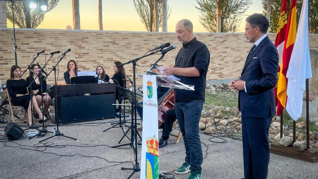 Pregón institucional en Villamayor a cargo de David de la Mano