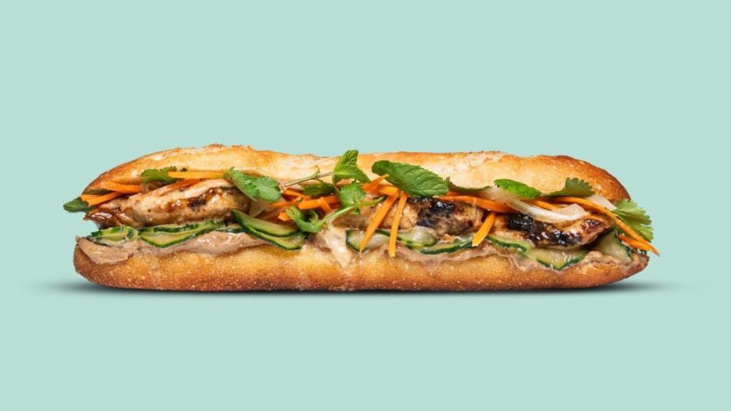 El nuevo bar de comida callejera vietnamita de Valencia que homenajea a su popular bocadillo Banh Mi