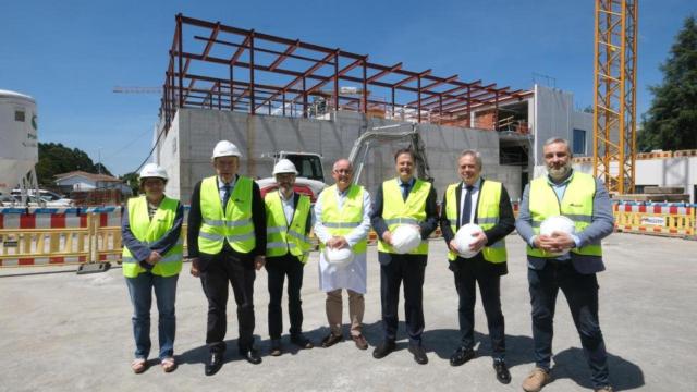 Una delegación del Gobierno vasco visita el Centro de Protonterapia de Galicia.