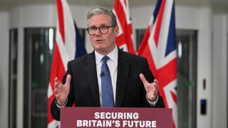 El primer ministro británico, Keir Starmer, habla durante una conferencia de prensa en Londres, Gran Bretaña, el 22 de mayo de 2025