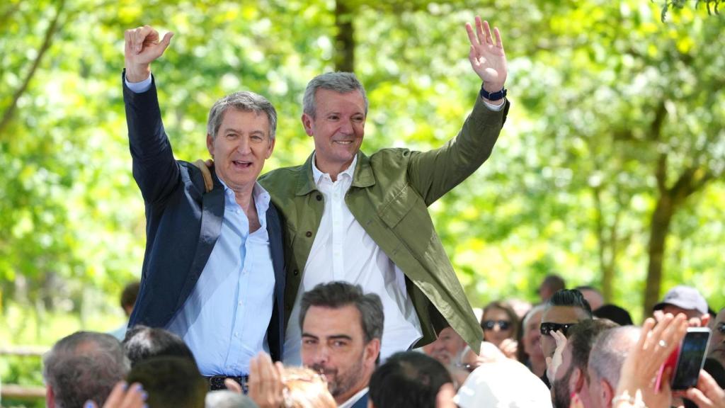 Alberto Núñez Feijoo junto a Alfonso Rueda.