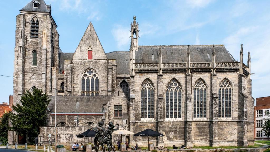 Iglesia de Nuestra Señora, en Cortrique. Foto: Toerisme Kortrijk