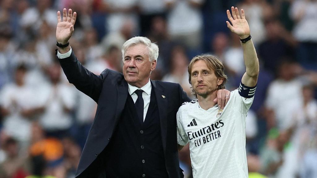 Carlo Ancelotti y Luka Modric se despiden del Santiago Bernabéu.