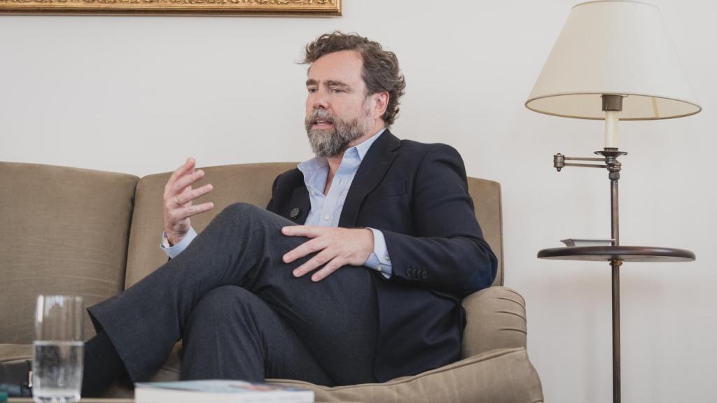 Espinosa de los Monteros, durante la entrevista, celebrada en la fundación Rafael del Pino.