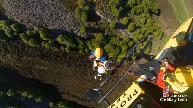 Rescate en la cueva de la Torca de los Monteros