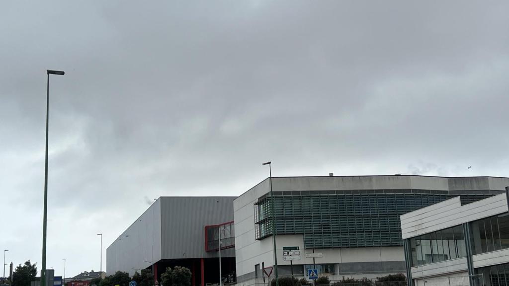 Entorno de la fábrica de Estrella Galicia esta mañana.