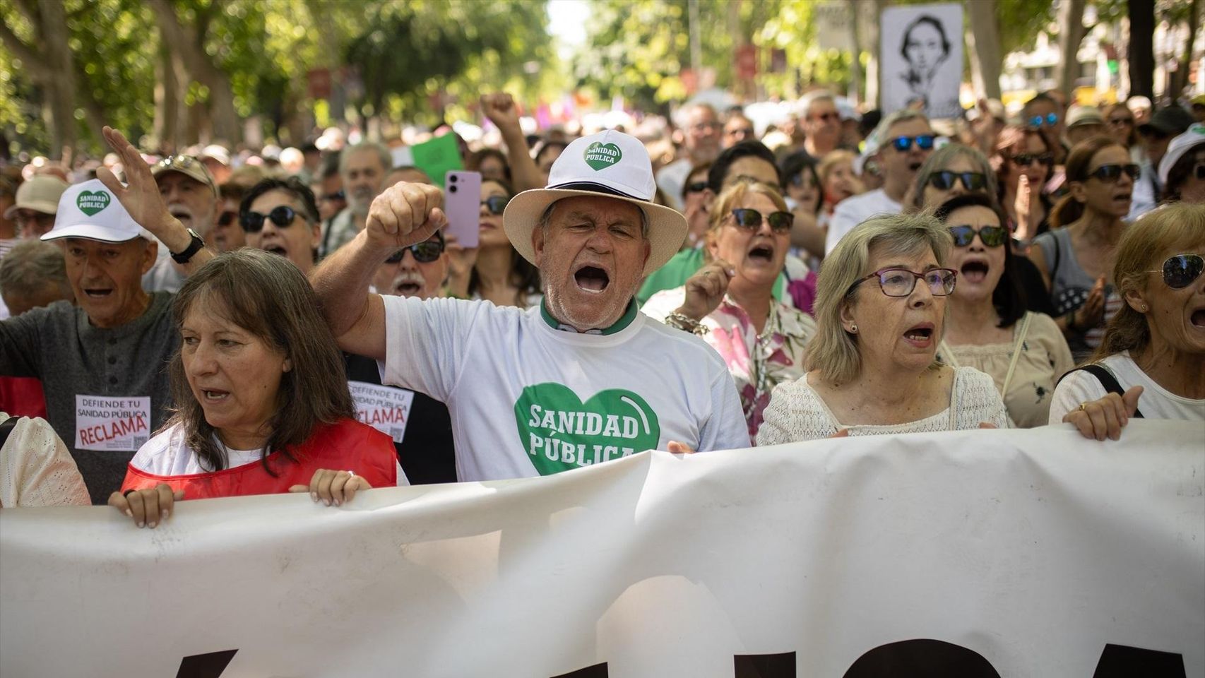 Miles de personas vuelven a manifestarse en las calles de Madrid por la ...