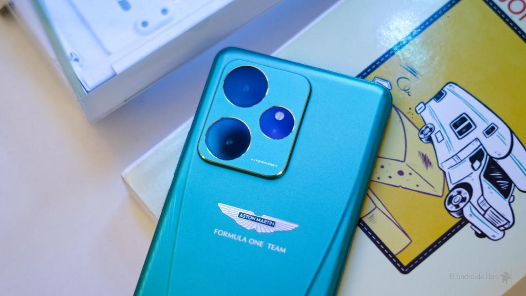 realme GT 7 Dream Edition por detrás