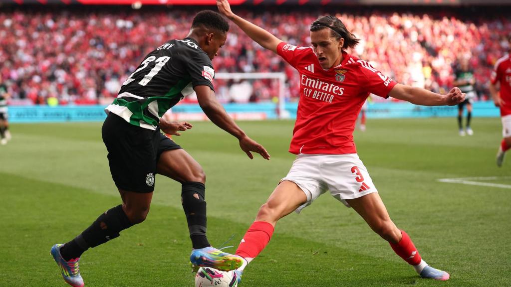 Álvaro Carreras, durante un partido de la Primeira Liga ante el Sporting