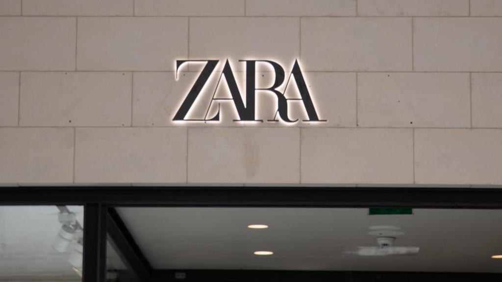 Imagen de una tienda de Zara, Shutterstock.