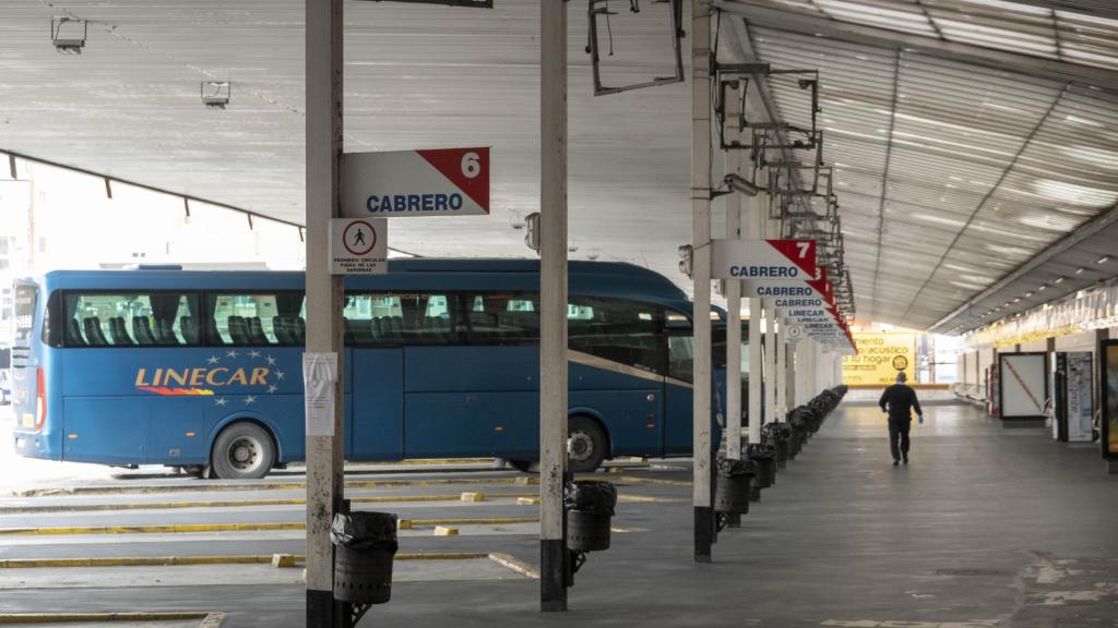 Un autocar de Linecar en la estación de autobuses de Valladolid