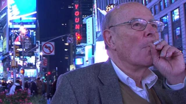 Marcel Ophüls en una imagen de su documental autobiográfico 'Un voyageur' (2013)