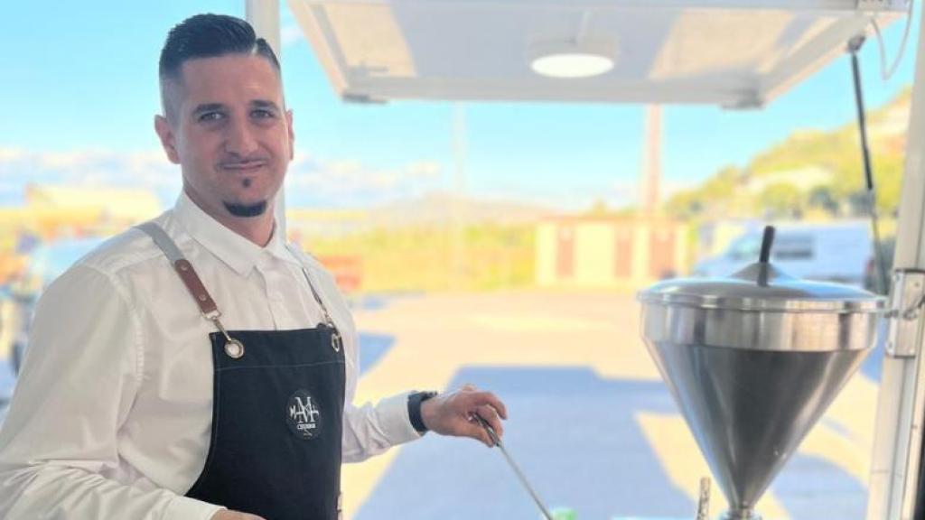 Un montaje con imágenes del negocio del churrero Manuel.