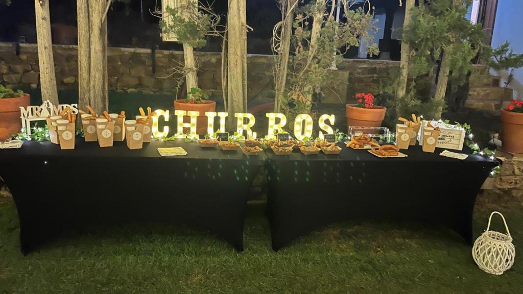 Las mesas dulces, pero de churros... existen.