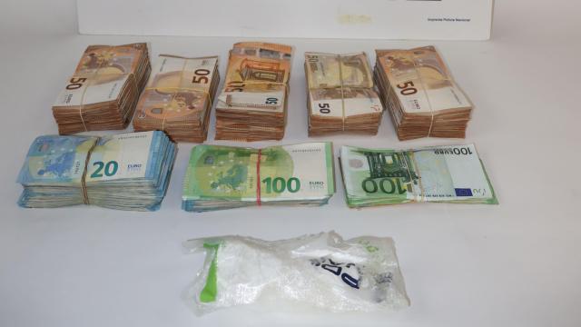 Desarticulado un importante punto de venta de cocaína y hachís en Pontevedra