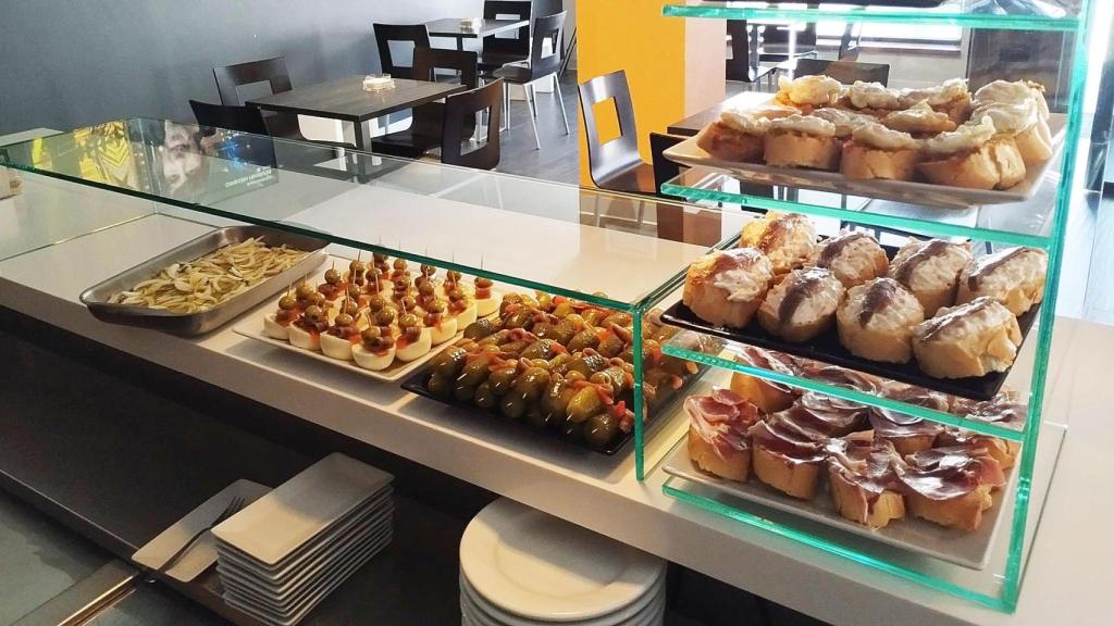 Pinchos del Bar Plaza 15 en La Pedraja de Portillo